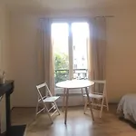 Superb Bright Apt Near Montmartre