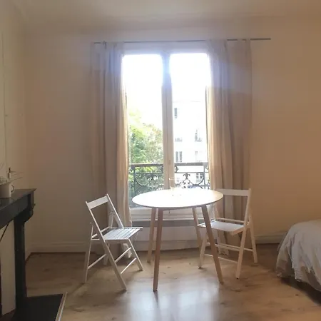 Apartment Superb Bright Apt Near Montmartre Paris